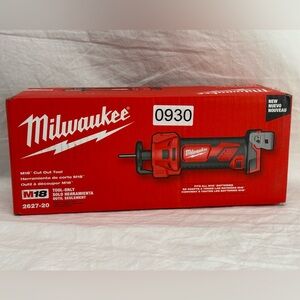 NWT. Milwaukee 2627-20 M18 18-Volt Lithium-Ion Cordless Cut Out Tool Bare Tool.
